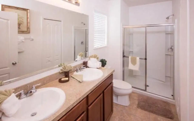 Robert's Cypress Pointe Vacation Home