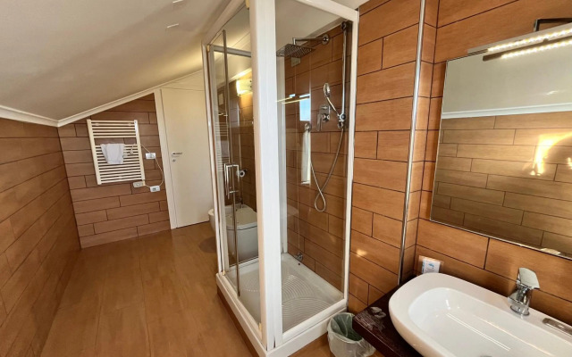 E H Suites Rome Airport