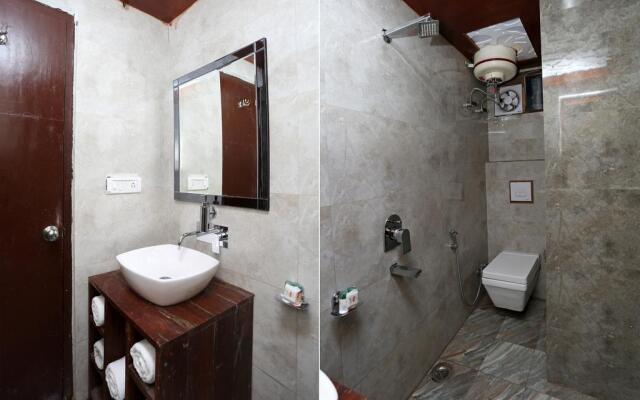 OYO 899 Dwaper Hotel