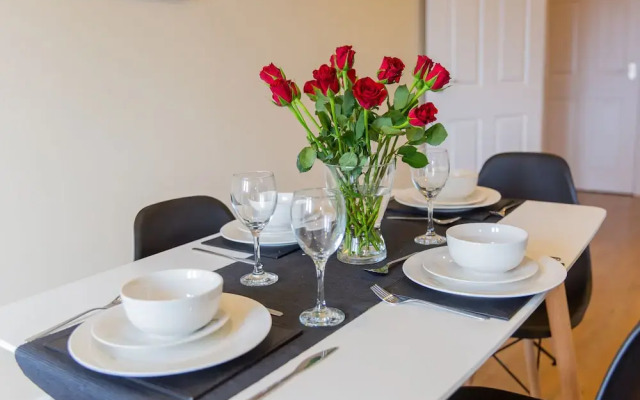 2-bedroom Penthouse, Clockhouse, Hoddesdon