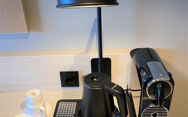 Skyline Airport Hotel