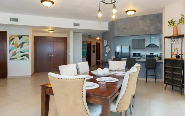 The Golf-view Condo by Acomodo