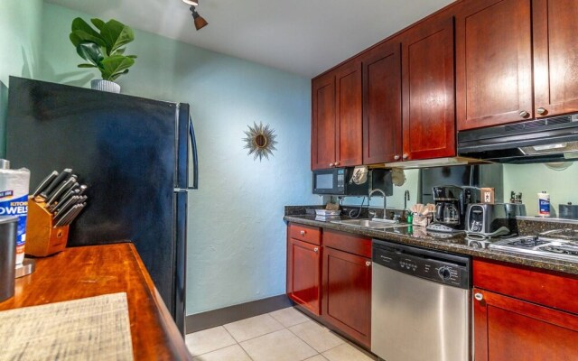 301 Little Harbor Inn