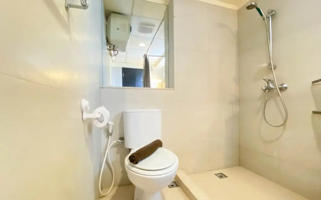 Cozy And Modern Look 2Br The Wave Kuningan Apartment