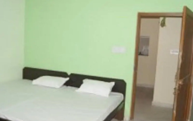 Khandela Paying Guest House