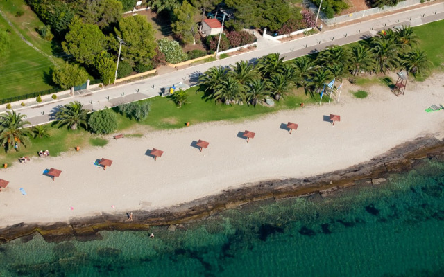 Thomas Beach Hotel