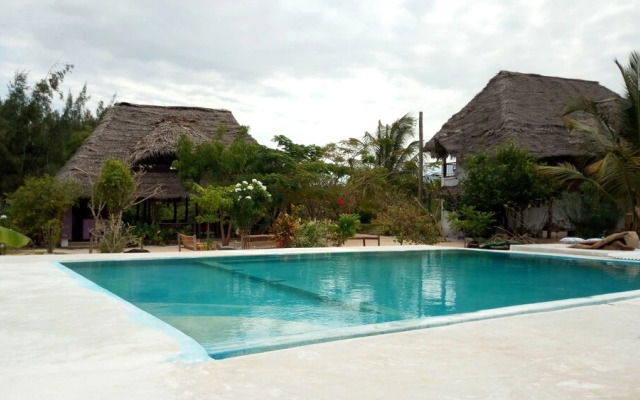 Mnana Lodge