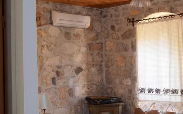 Marti Deluxe Boutique Hotel