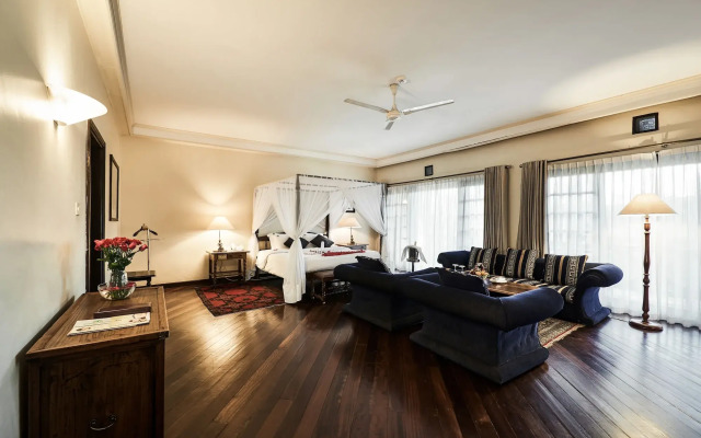 Safari Park Hotel And Casino