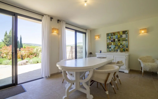 Villa Tica in Malauc ne