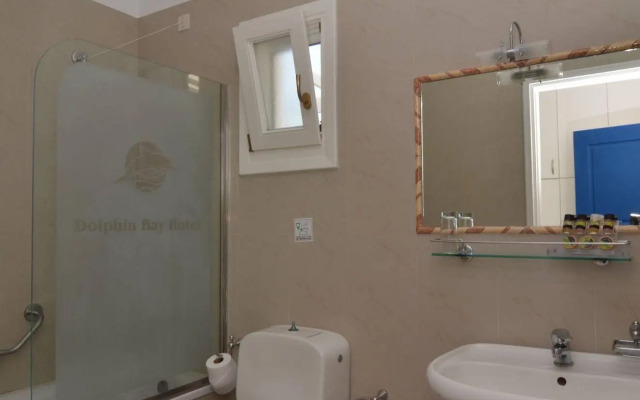 Dolphin Bay Seaside Resort & Suites