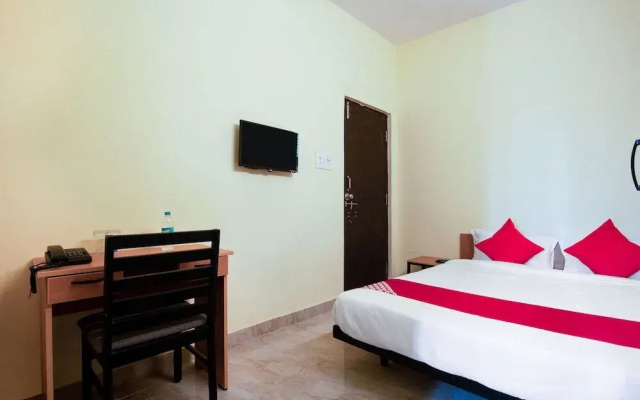 Deepansh Plaza By OYO Rooms