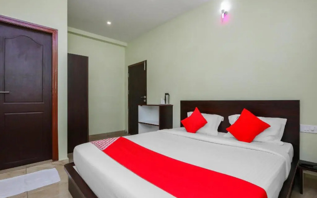 Surabhi Comforts by OYO Rooms