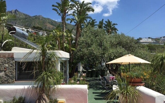 Paco Mare Residence
