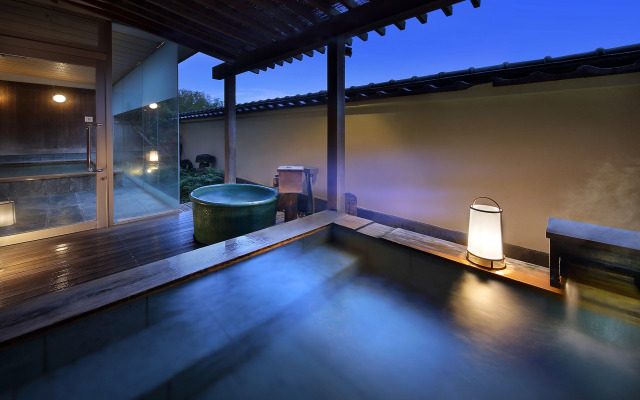 Atami Onsen Sakuraya Ryokan