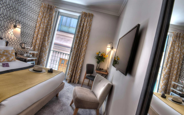 Mercure Nice Marche aux Fleurs