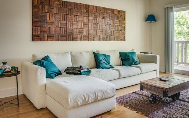 Trendy NODA Apts with Balcony