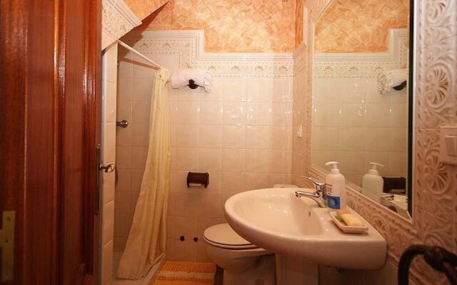 House - 3 Bedrooms - 104954