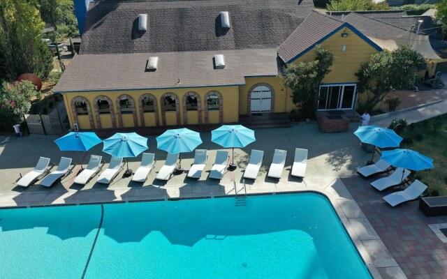 Surrey Resort