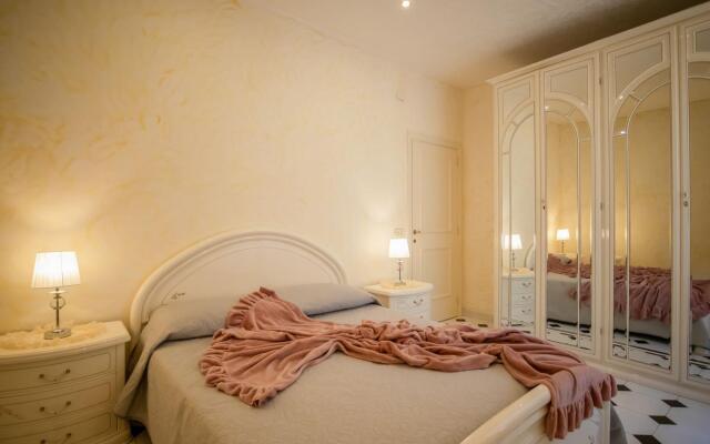 Three-room apartment with sunrise view from the sea-Mare In Vista