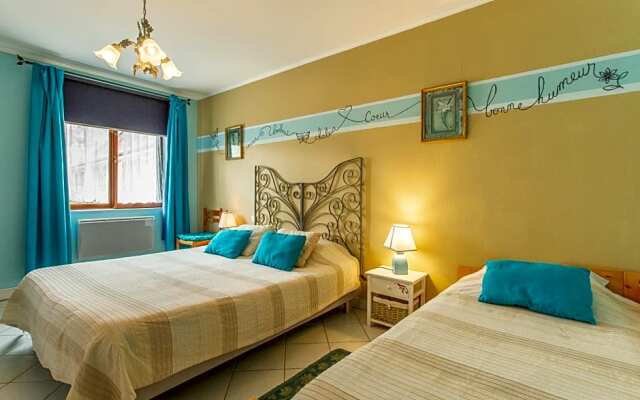 Chambres et Table dHôtes Les Trois Marquets