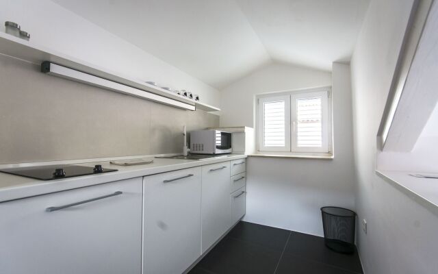 Apartments & Rooms Lejletul