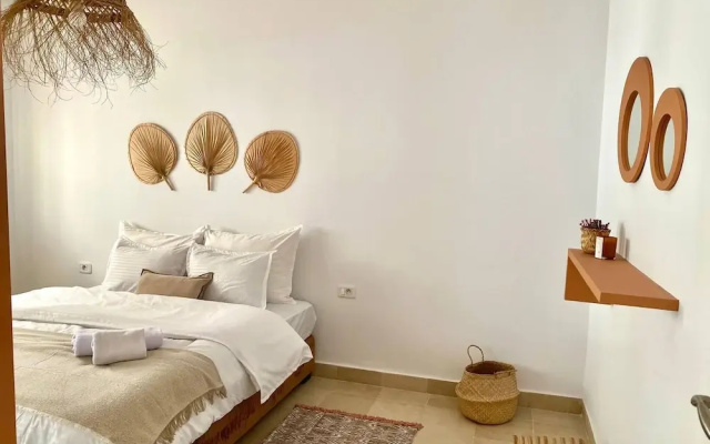 Charming Apartment With Panoramic Views in Historic Carthage