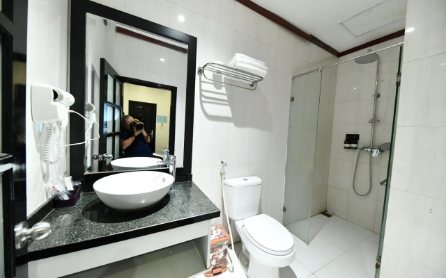 Hanoi Starlight Boutique Hotel