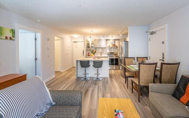 WindTower Resort - 1 BR Suite or 1 Single Room