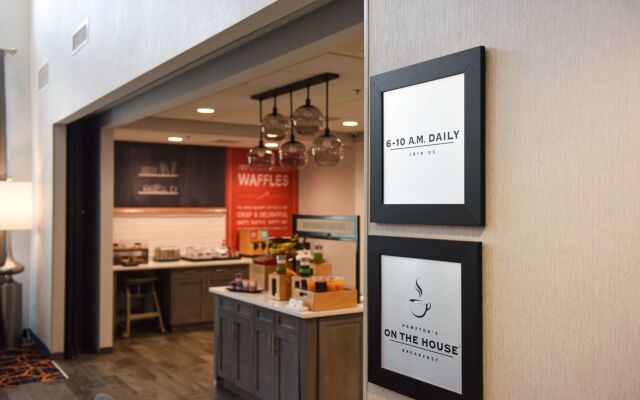 Hampton Inn & Suites Lenoir