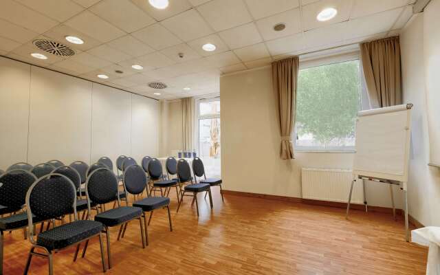 Hotel Am Schloss Koepenick Berlin by Golden Tulip