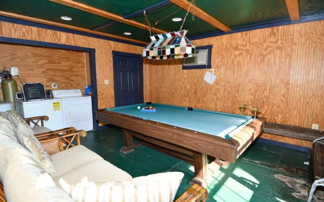 Whispering Hills - Couples Getaway