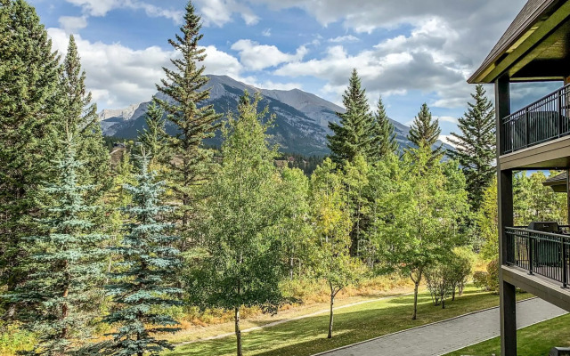 Instant Suites - Luxury 2 BR Suite in Canmore | Banff