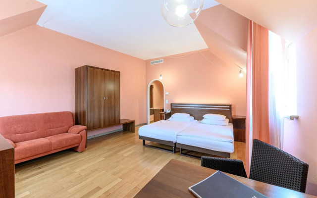 Hotel Caroline