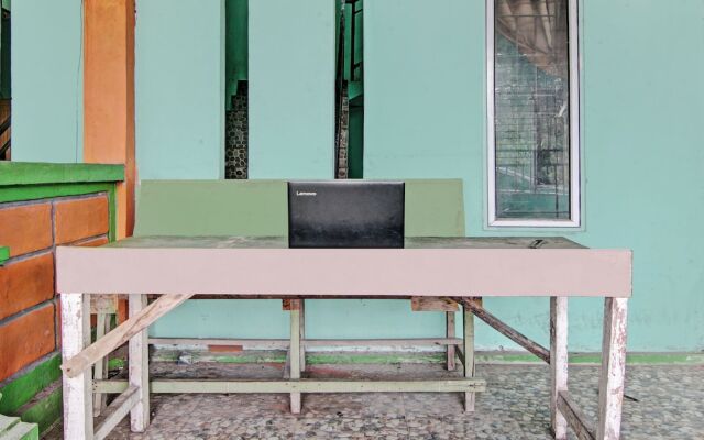 SPOT ON 92716 Penginapan Syafira Near Perumahan Mustamindo Permai 1