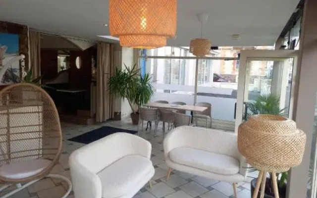 Hotel La Cote dEmeraude