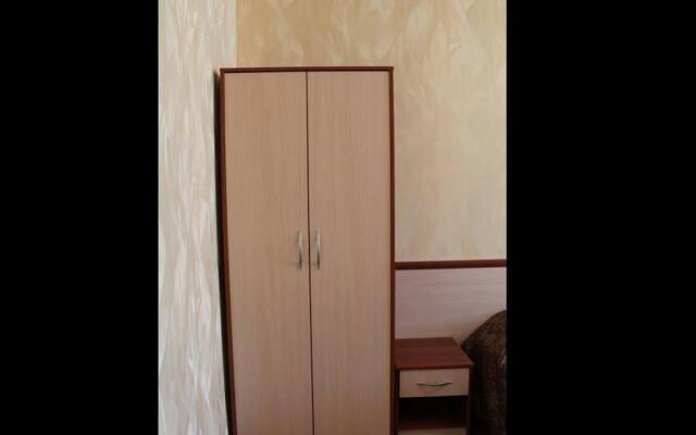 Guest House on Akatsiy Street