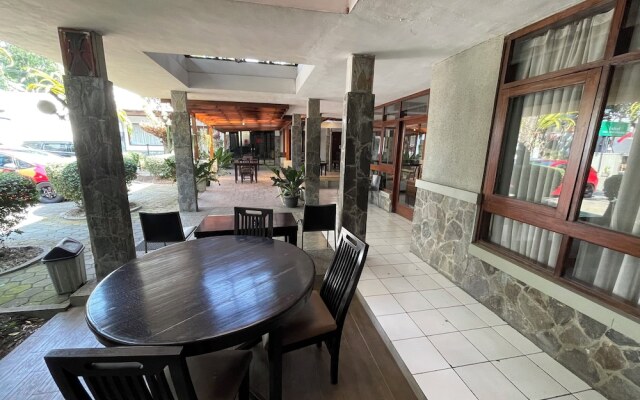 Hotel Gegerkalong Asri