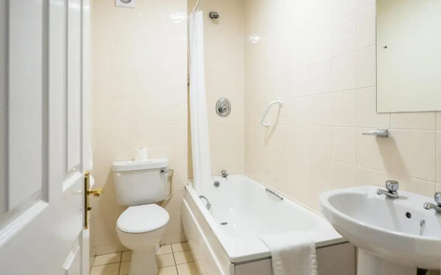 Atlantic Coast Hotel