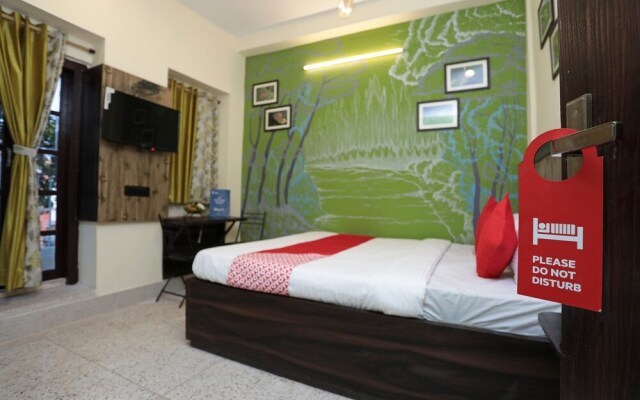 OYO 22297 Hotel 86b