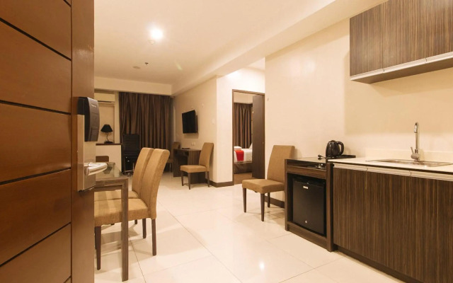 West Avenue Suites
