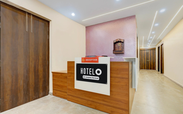 Hotel O Pari Chowk Metro Station