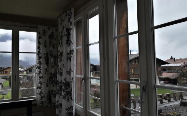 Alpenrose Hotel & Gardens