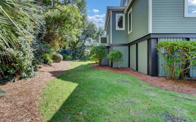 Beachwood East 5 by Wild Dunes With Amenities