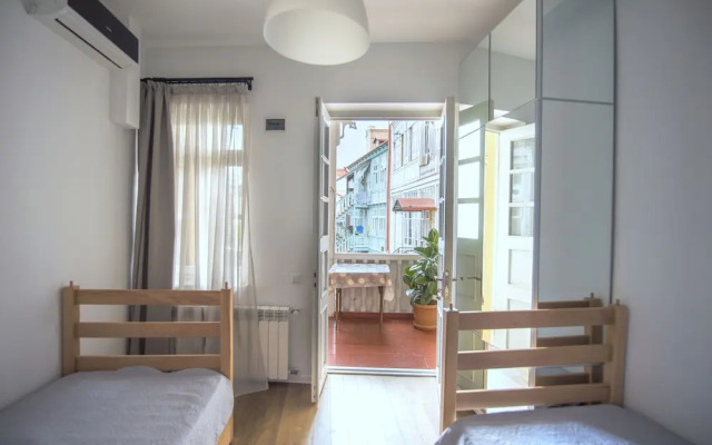 Meidan Suites
