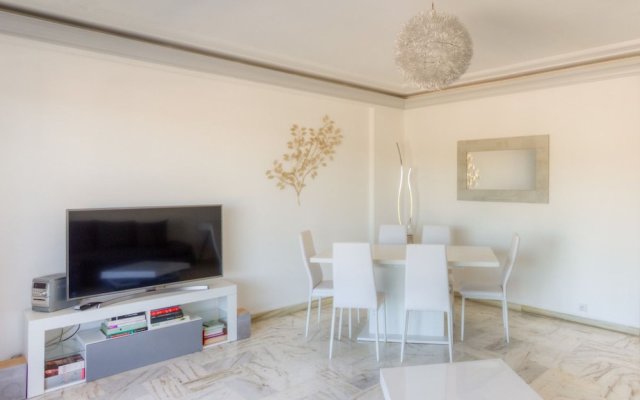 Velasquez Wonderful Appartment 1 Bedroom With Ocean View And Free Parking