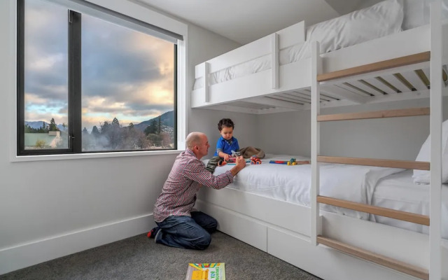 Central Queenstown Villa & Spa