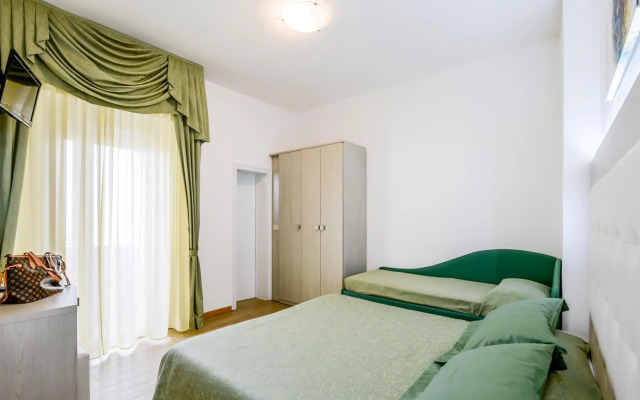 Hotel Corinna