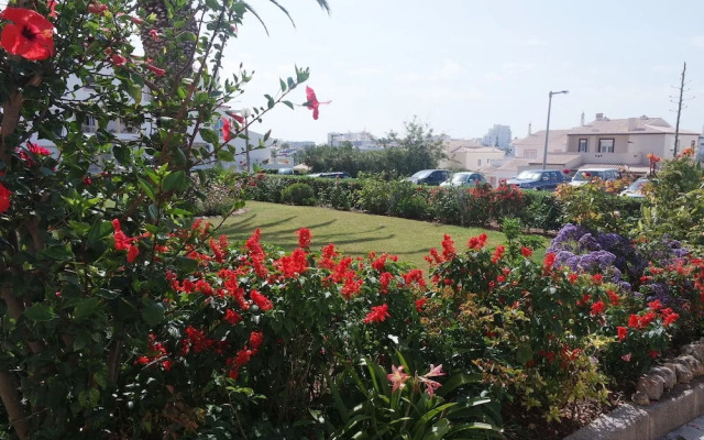 A11- Windmill Apartment With View by Dreamalgarve