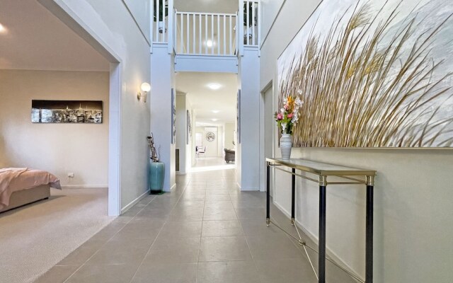 Spacious 7BRM 5-bathroom Rental House
